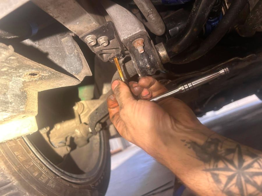 Travail sur le bloc-moteur et le carter de distribution